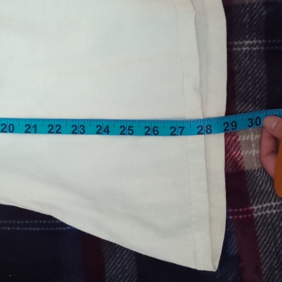 ‼️LAST CALL‼️Anime White Screen Printed Shirt - Picture 6 of 6